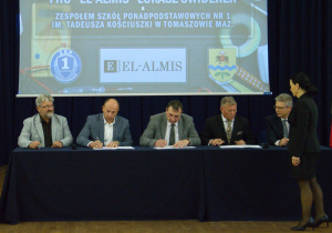 Moment podpisania umowy przez strony