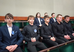 Uczestnicy wycieczki z ZSP1 na galerii sejmowej