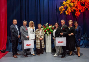 Dyrekcja szkoły wraz z przedstawicielami Roldrob S/A