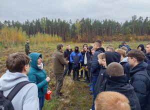 Akcja proekologiczna z TKSM Biała Góra oraz Lasami Państwowymi.