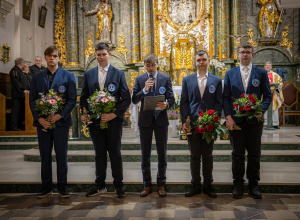 Uroczysta msza święta z okazji święta Barbórki z udziałem klasy patronackiej.