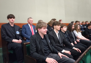 Uczestnicy wycieczki z ZSP1 na galerii sejmowej