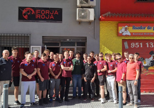 grupa mechatroników na stażu w Maladze