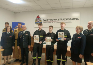 Organizatorzy i zwycięzcy etapu powiatowego OTWP