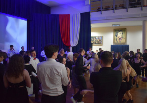 Taniec w trakcie programu artystycznego