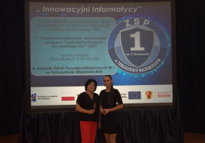 Specjalistki do spraw merytorycznych i technicznych na spotkaniu informacyjnym dotyczącym projektu realizowanego w ZSP nr 1 dedykowanego dla informatyków "Innowacyjni Informatycy"
