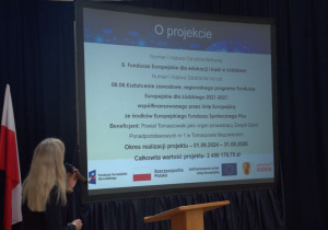 Koordynator do spraw technicznych prowadząca spotkanie.