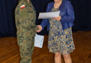 Wręczenie ceryfikatów i dyplomów